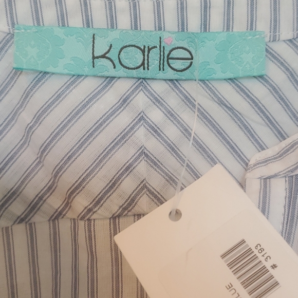 NWT 🤩🤩TOP🤩🤩 - Picture 3 of 5